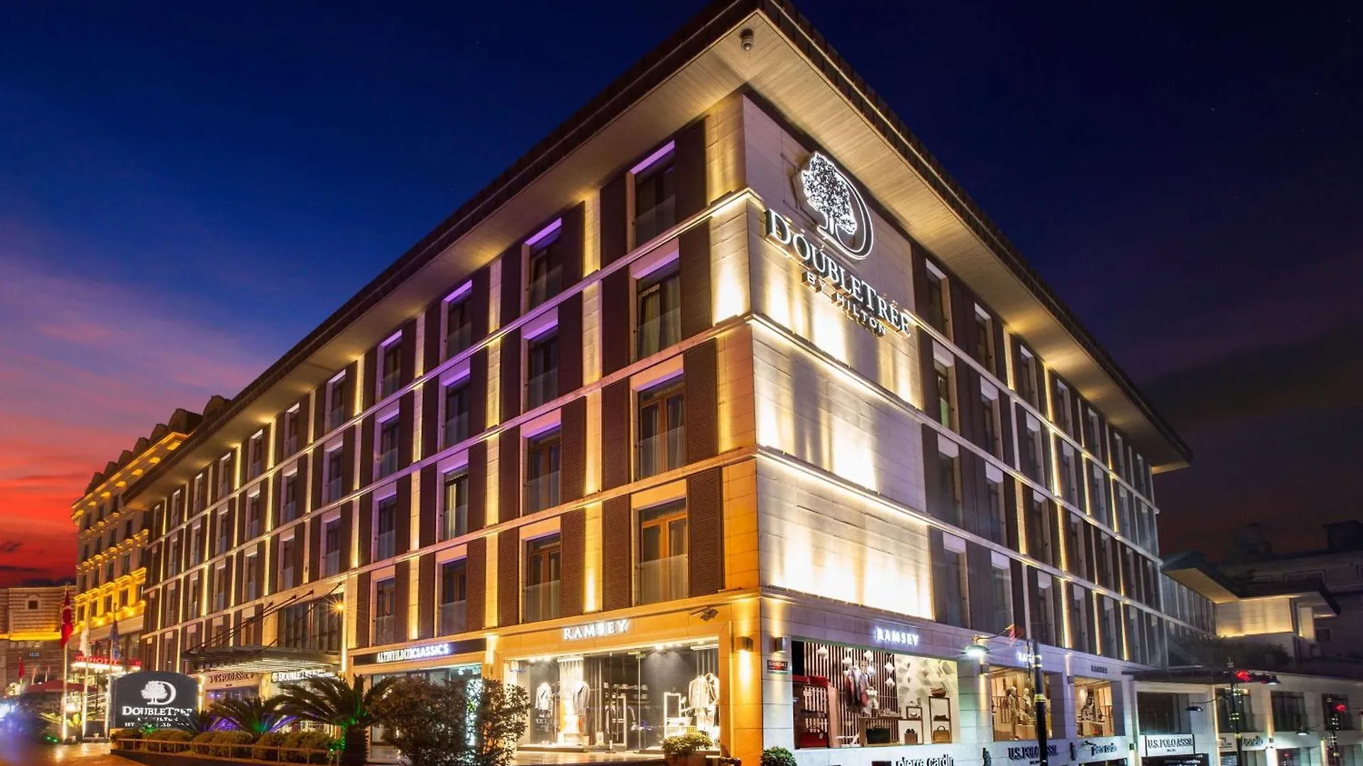 Doubletree By Hilton Istanbul - Old Town Hotell