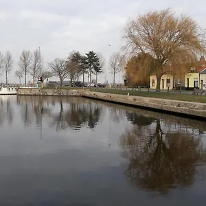 https://vakantiehuis-plassendale.hotelsghent.com